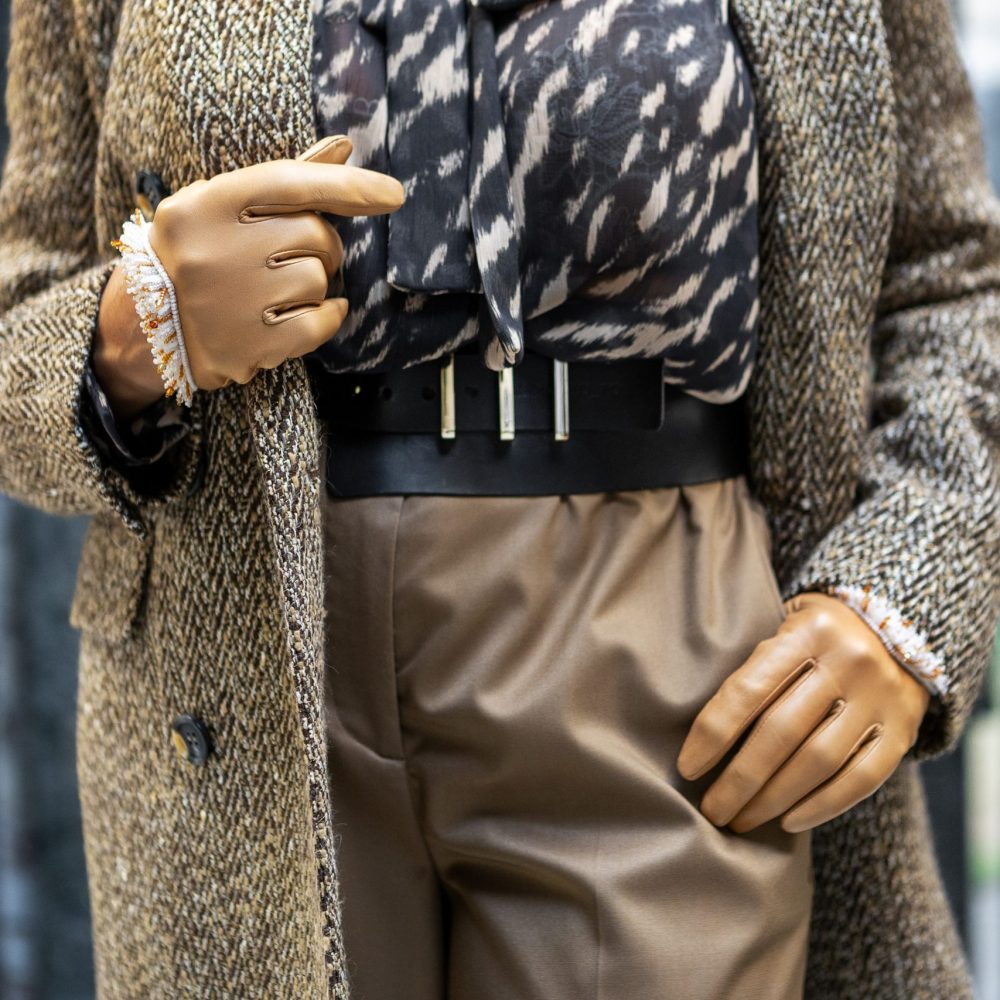 Elegant Fashion Details Stylish Women Outfit beige Leather Gloves and Belt, Tweed Blazer and Printed Blouse for Trendy Looks in Modern Wardrobes, neutral tones for fall and winter
